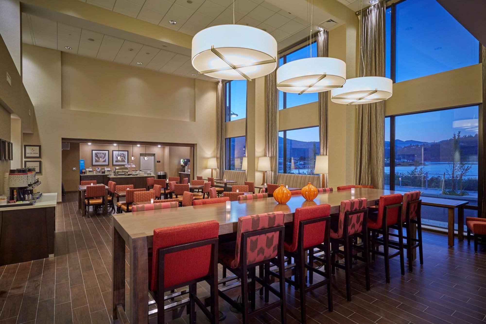 Hampton Inn & Suites Hood River Eksteriør bilde